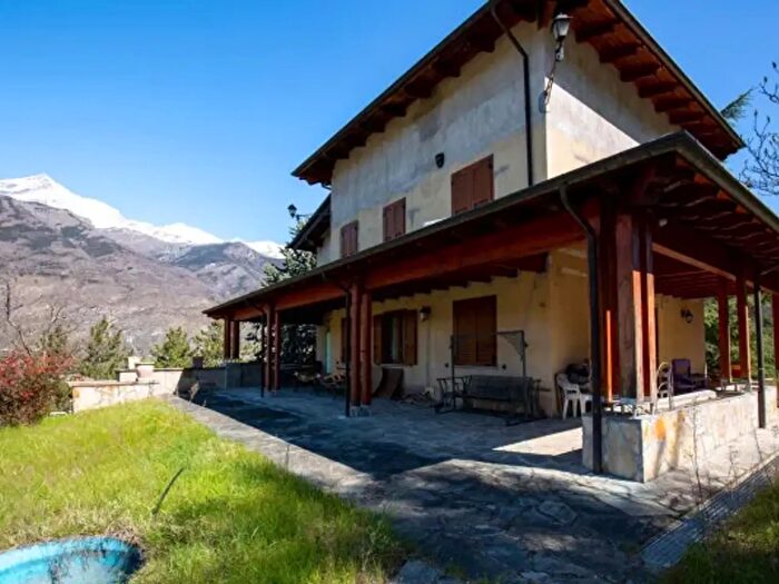 Casa con 5 locali in vendita in Via Oulx, Susa