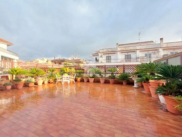 Appartamento quadrilocale in vendita in Sestio Calvino, Roma