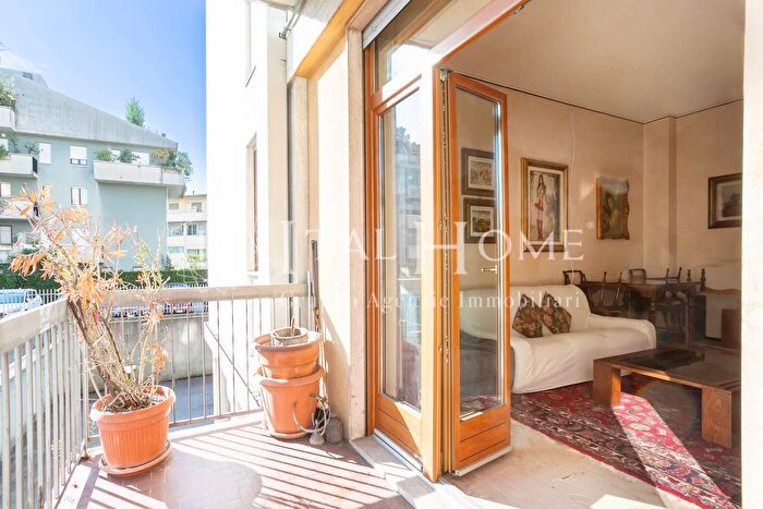 Appartamento quadrilocale in vendita in Via Carducci, Bergamo