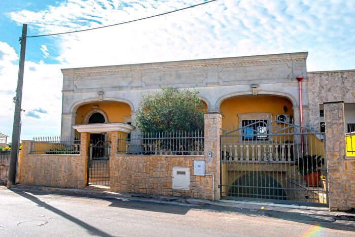 Casa con 10 locali in vendita in BCroce, Sava