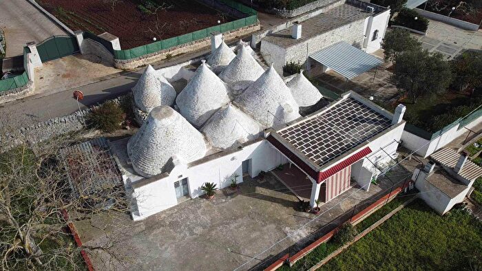 Casa quadrilocale in vendita in Strada Paretone Zona I, Martina Franca