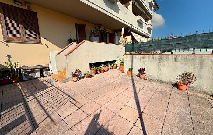 Appartamento trilocale in vendita in Via Giovanni Pieraccioli Galciana Prato Toscana Italia, Prato