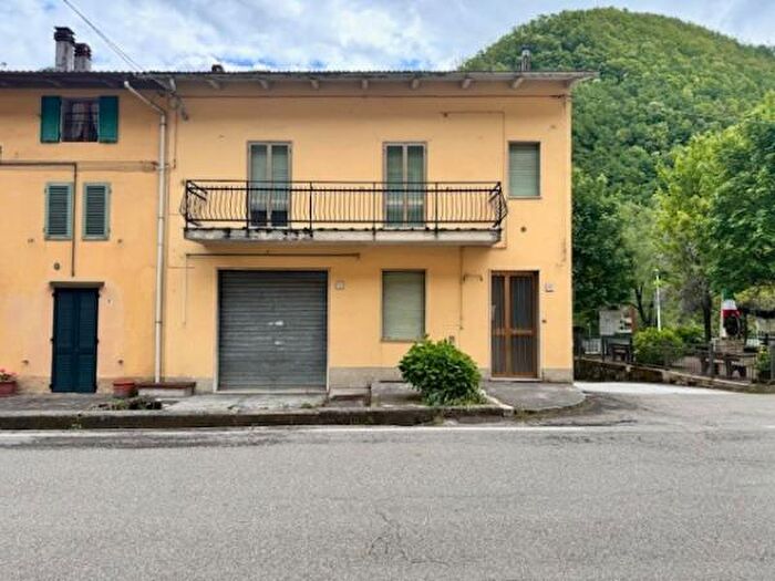 Appartamento con 6 locali in vendita in Via Roma, Alto Reno Terme