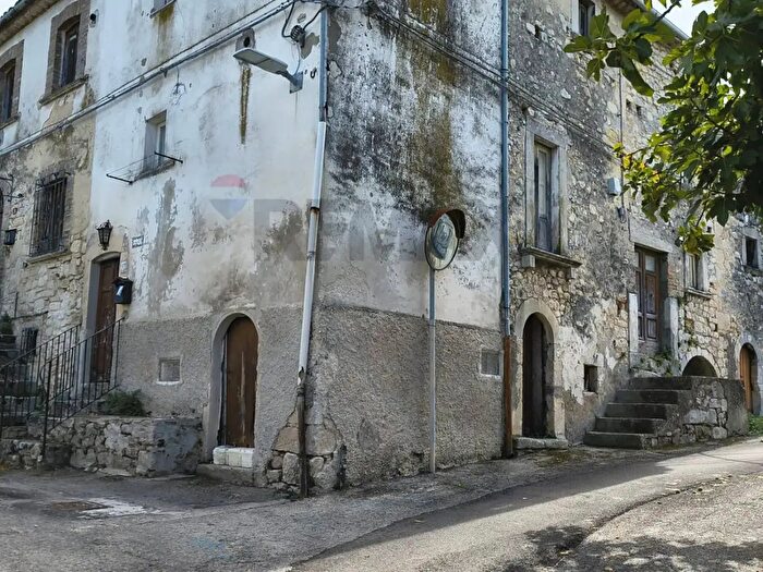 Casa quadrilocale in vendita in Rapino