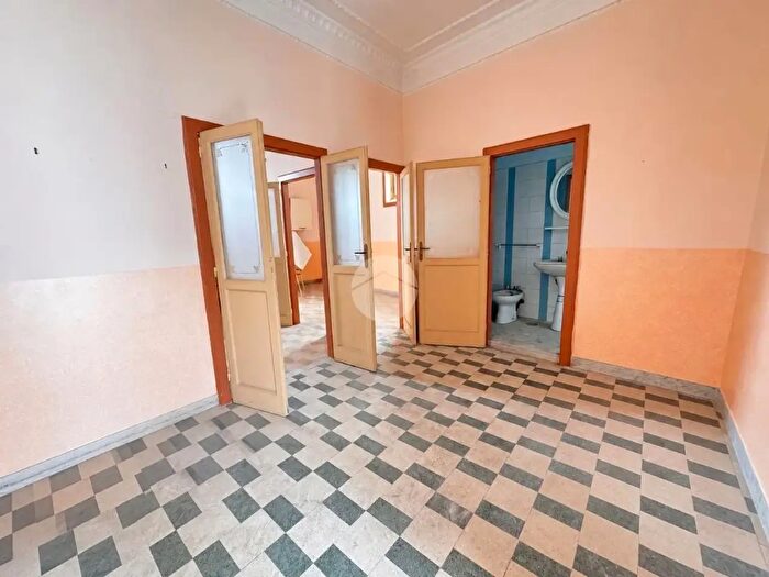 Appartamento trilocale in vendita in Via IV Novembre, Marano Di Napoli