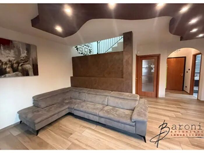 Casa con 6 locali in vendita in Via Firenze, Salsomaggiore Terme