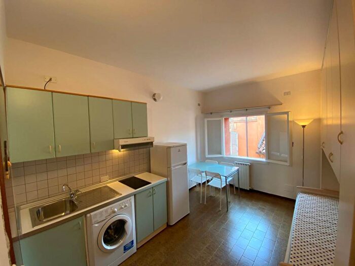 Appartamento monolocale in affitto in Via Trivellari, Centro Storico, Modena