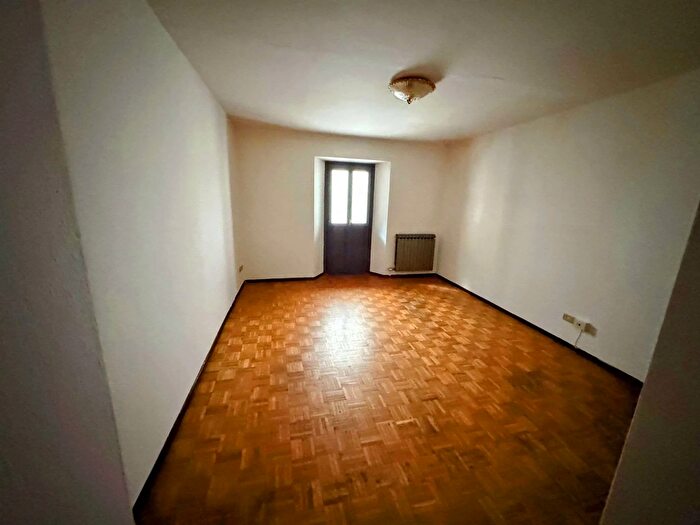 Appartamento trilocale in vendita in Via Protasi, Piedimulera