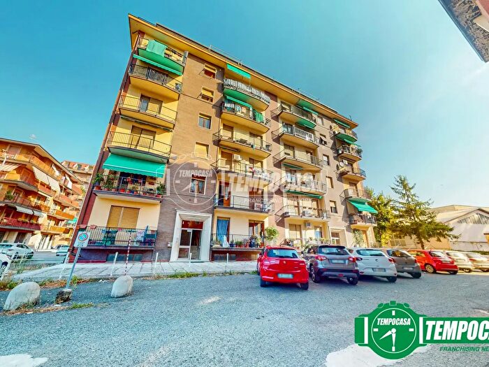 Appartamento trilocale in vendita in Via Nenni, Ovada