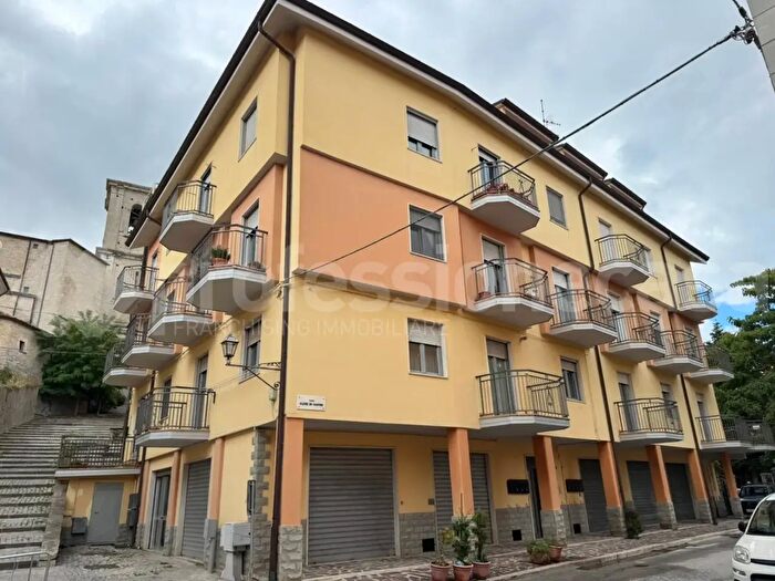 Appartamento quadrilocale in vendita in Via Alcide De Gaspari, Agnone