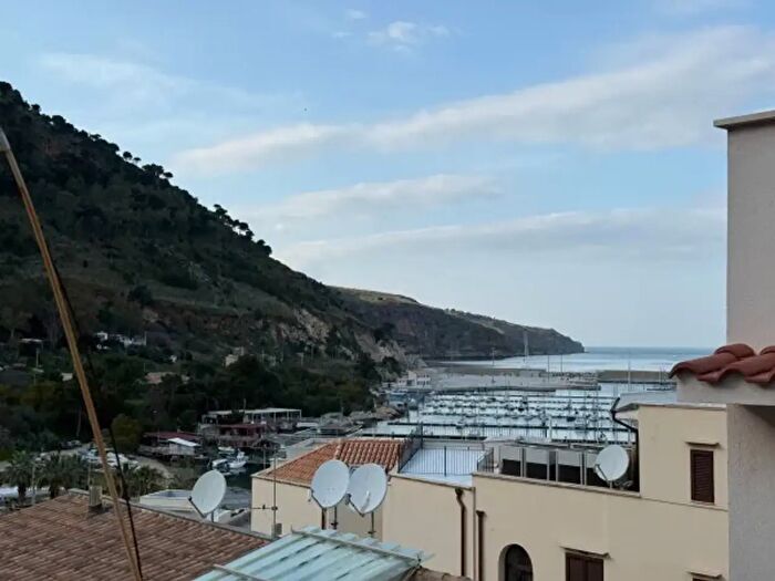 Casa con 6 locali in vendita in Via Marinaro, Castellammare Del Golfo