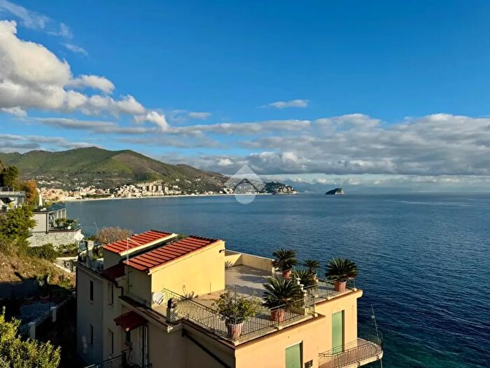 Appartamento bilocale in vendita in Via Aurelia, Noli