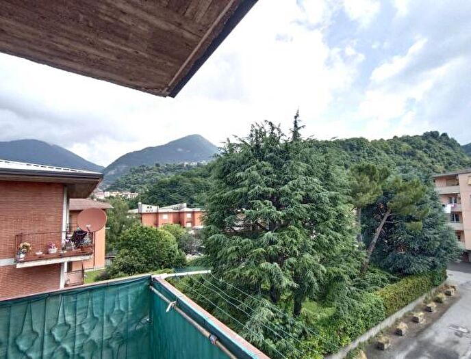 Appartamento trilocale in vendita in Ponte Lambro