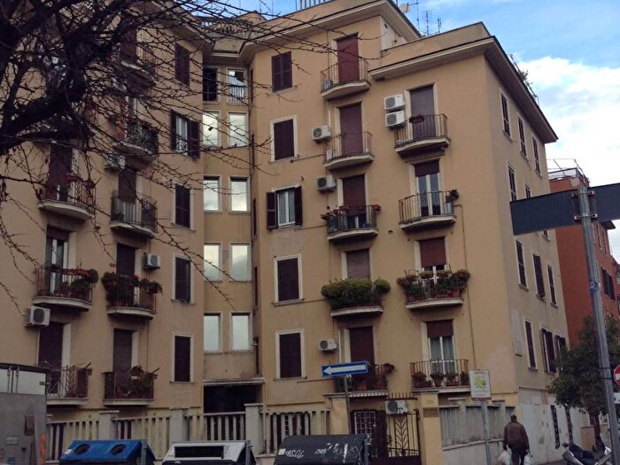 Appartamento monolocale in affitto in Via Latina, Appio Latino, Roma