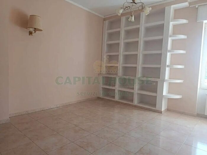 Appartamento quadrilocale in affitto in Vicolo Arturo Vitelli, Caserta