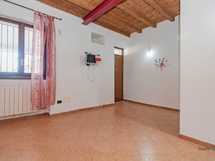 Appartamento quadrilocale in affitto in Via Dossi Donato, Centro, Cornate dAdda