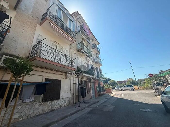 Appartamento bilocale in vendita in Via Suor Maria della Passione Beata, Napoli