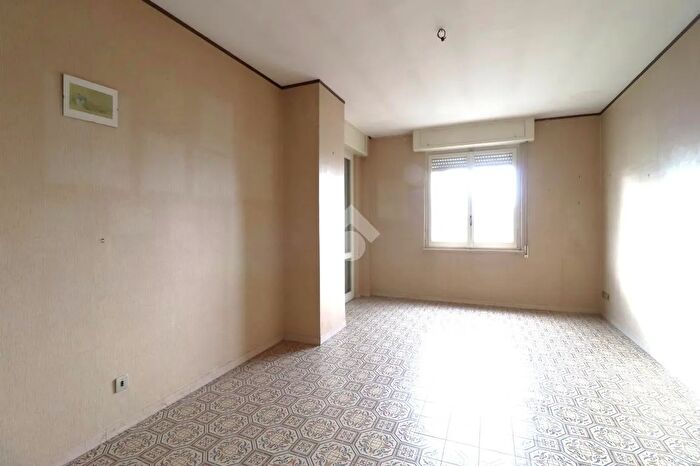 Appartamento quadrilocale in vendita in Viale Trento, Terni