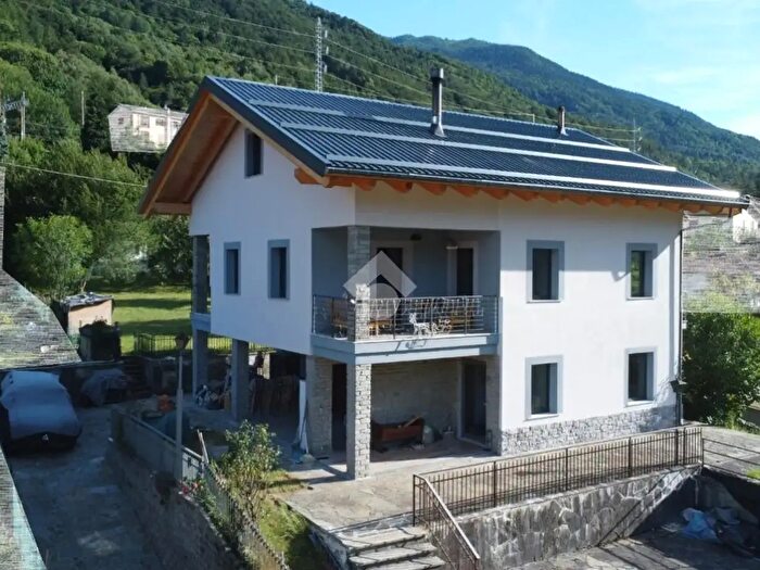 Case in Vendita e in Affitto - 2