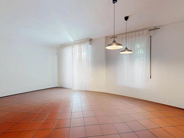 Appartamento bilocale in affitto in Via Erasmo Gattamelata, Monte Rosa Lotto, Milano