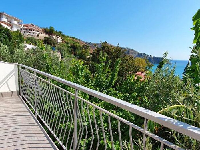 Appartamento bilocale in affitto in Caminia, Staletti