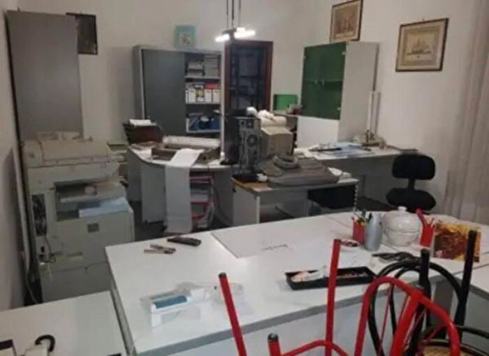 Appartamento quadrilocale in vendita in Via Guglielmo Marconi, Locri