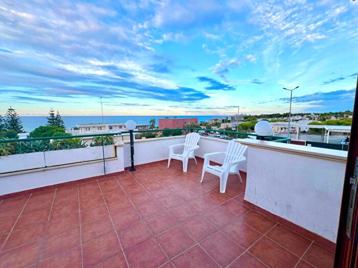 Casa bilocale in affitto in Via Mauro dell'Olio, Bisceglie