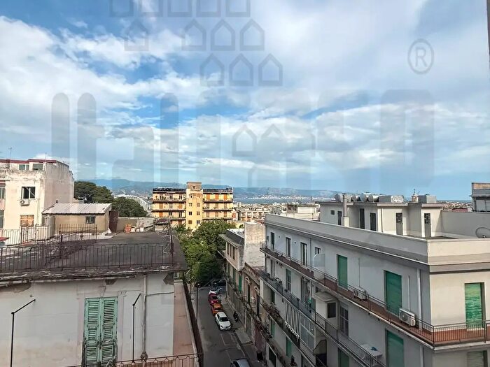 Appartamento trilocale in vendita in Via Cavalluccio, Messina