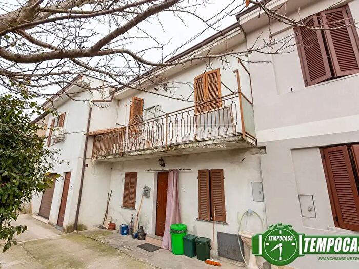 Appartamento con 5 locali in vendita in Via G dAnnunzio, Soresina