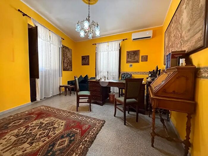 Appartamento trilocale in vendita in Via Diomede Marvasi, Reggio di Calabria