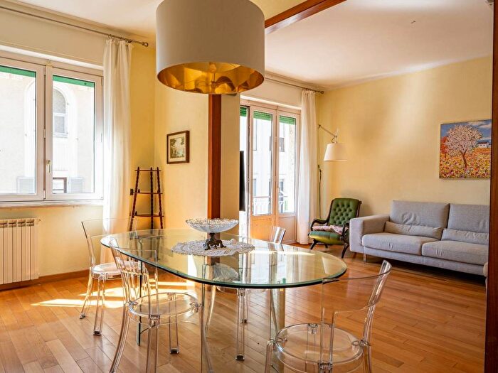 Appartamento con 5 locali in affitto in Corso Giuseppe Assereto, Centro Storico, Rapallo