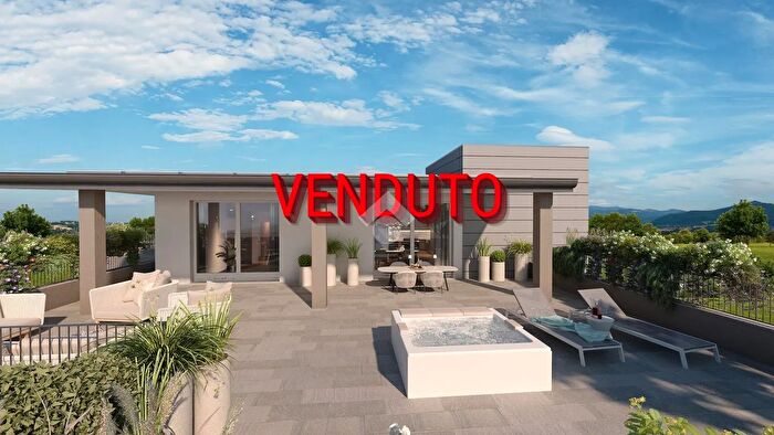 Appartamento quadrilocale in vendita in Via Giacomo Puccini, Torre Boldone