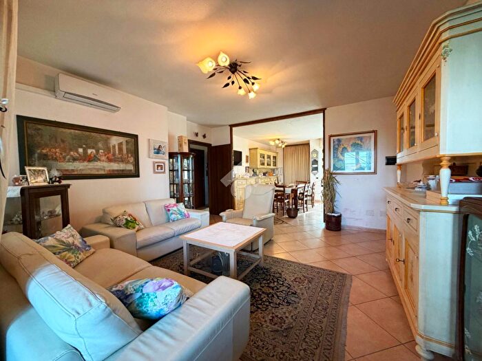 Appartamento trilocale in vendita in Localita Le Gratticciare, Montalto Di Castro