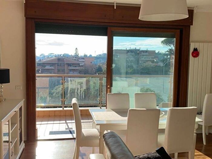 Appartamento bilocale in affitto in Via Andrea Ferrara, Aurelio Val Cannuta, Roma