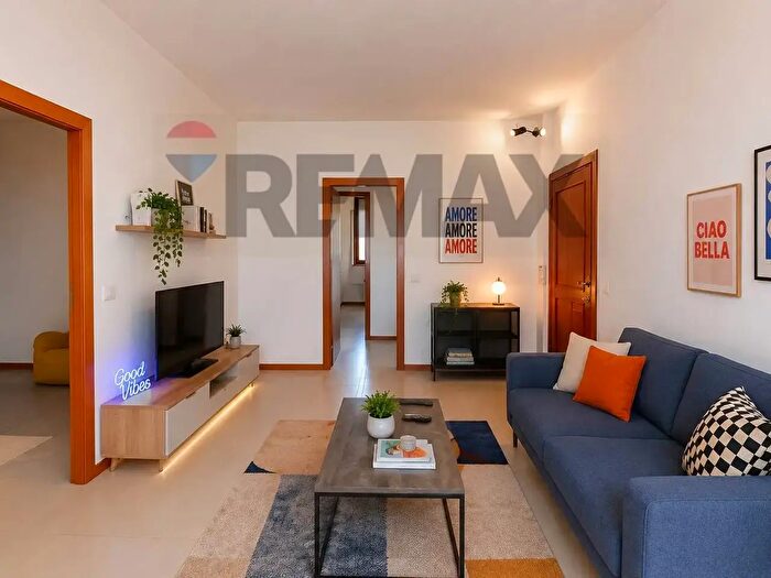 Appartamento trilocale in vendita in Via Cardinale Oscar Romero, Magenta