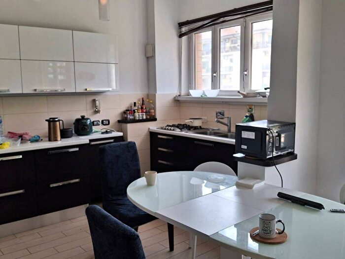 Appartamento trilocale in affitto in Viale dei Salesiani, Cinecittà, Roma