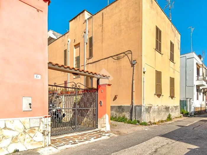 Appartamento bilocale in vendita in Via Bisagne, Civitavecchia