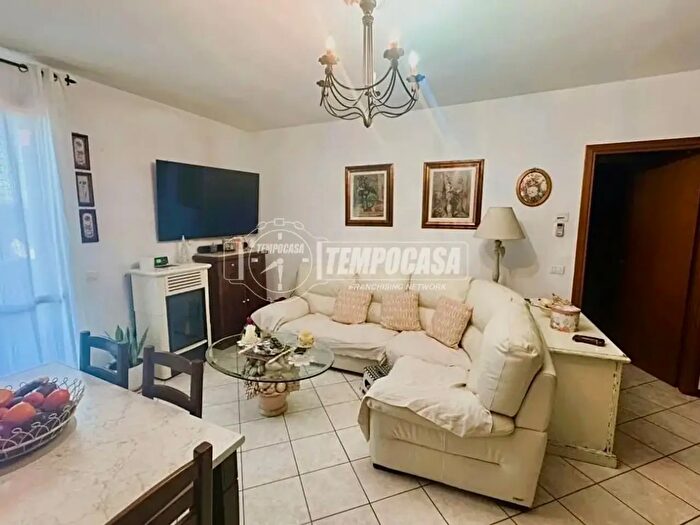 Appartamento quadrilocale in vendita in Via Fratelli Bandiera, Reggio Emilia