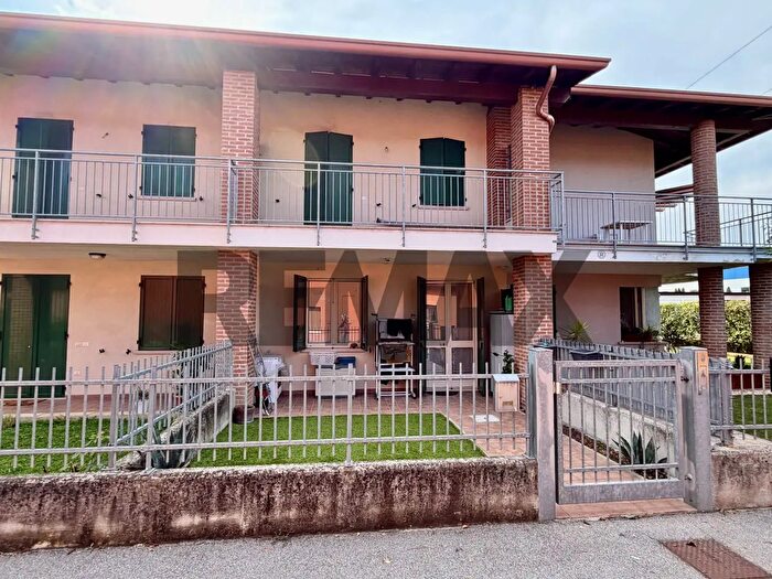 Casa quadrilocale in vendita in Guidizzolo