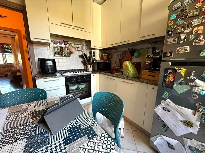 Appartamento con 5 locali in vendita in Lucca