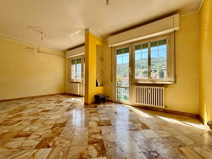 Appartamento con 7 locali in vendita in Salita Gambonia b, Genova