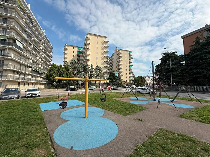 Appartamento bilocale in vendita in Via Bizet, Pioltello