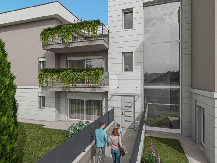 Appartamento trilocale in vendita in Via Giorgio Almirante, Centro, San Giovanni Lupatoto