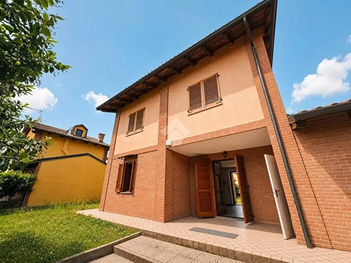Casa con 5 locali in vendita in Via Don Antonio Zappino, Carmagnola
