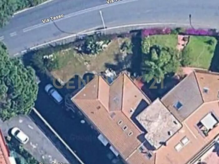 Appartamento quadrilocale in vendita in Via Teseo, Catania