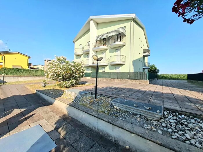 Appartamento quadrilocale in vendita in Via Carlo Forlanini, Rovigo