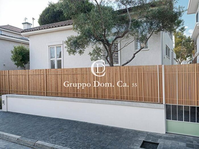 Casa con 5 locali in affitto in Via Cesare Battisti, Centro, Forte dei Marmi