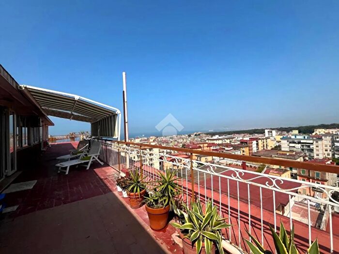 Appartamento con 6 locali in vendita in Via Panoramica, Ercolano