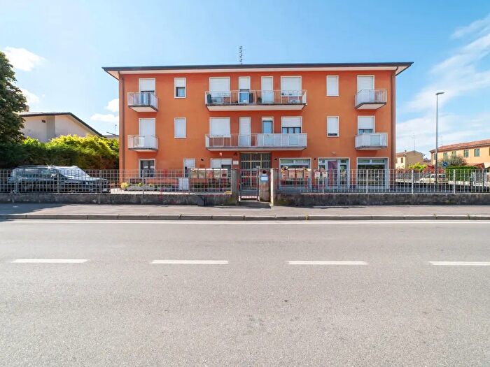 Appartamento trilocale in vendita in Via Quattro Novembre, Piove Di Sacco