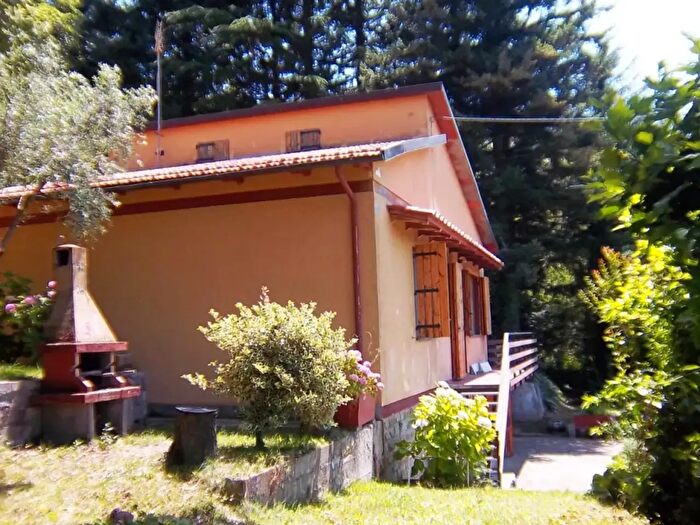 Casa quadrilocale in vendita in San Godenzo